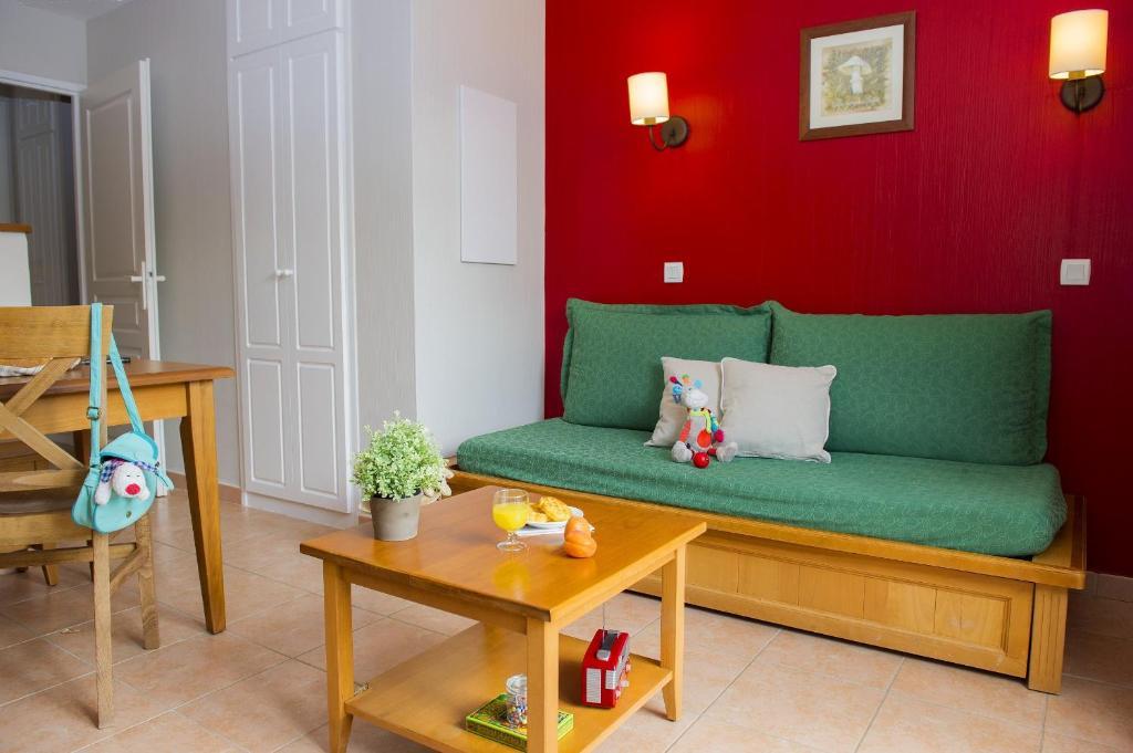 Pierre & Vacances La Residence Du Lac Monflanquin Room photo
