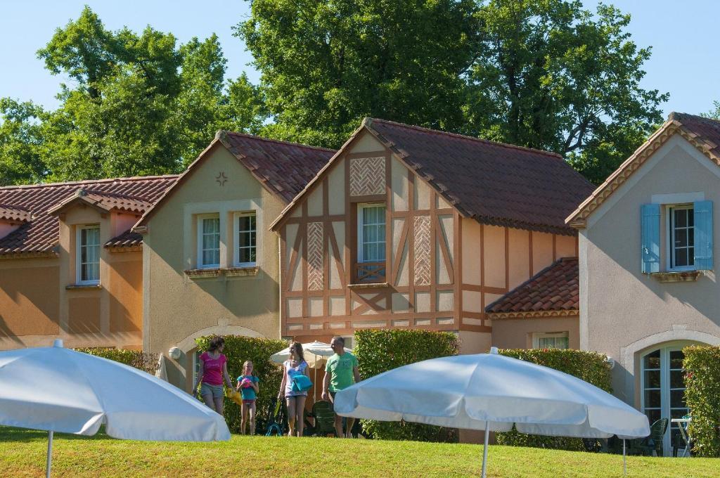 Pierre & Vacances La Residence Du Lac Monflanquin Exterior photo