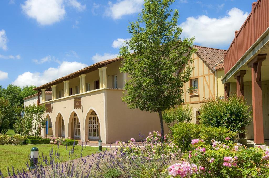 Pierre & Vacances La Residence Du Lac Monflanquin Exterior photo